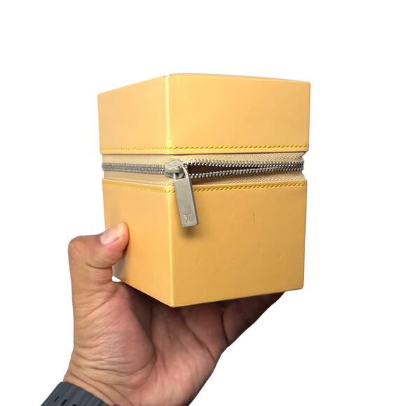 Louis Vuitton Zipper Watch Box - Picture 3 of 11